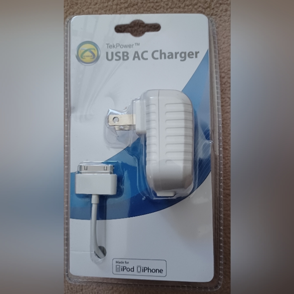 NIP USB AC CHARGER